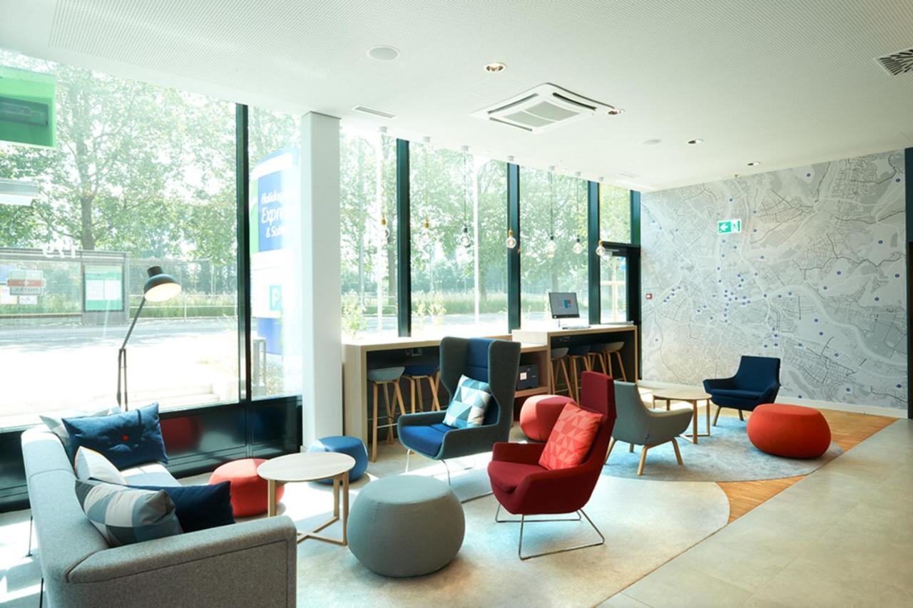 Holiday Inn Express & Suites - Basel - Allschwil By Ihg Exterior foto
