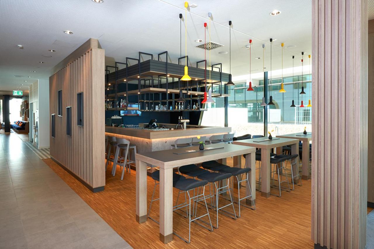 Holiday Inn Express & Suites - Basel - Allschwil By Ihg Exterior foto