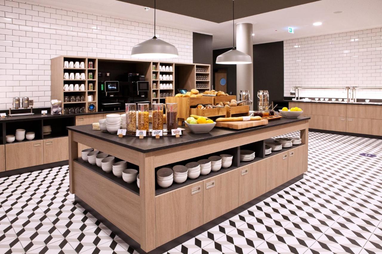 Holiday Inn Express & Suites - Basel - Allschwil By Ihg Exterior foto
